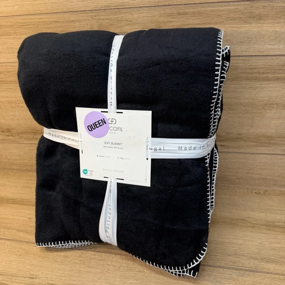 DOCOFIL White Luxuriously Soft Queen Blanket Cotton Blend Portugal Black